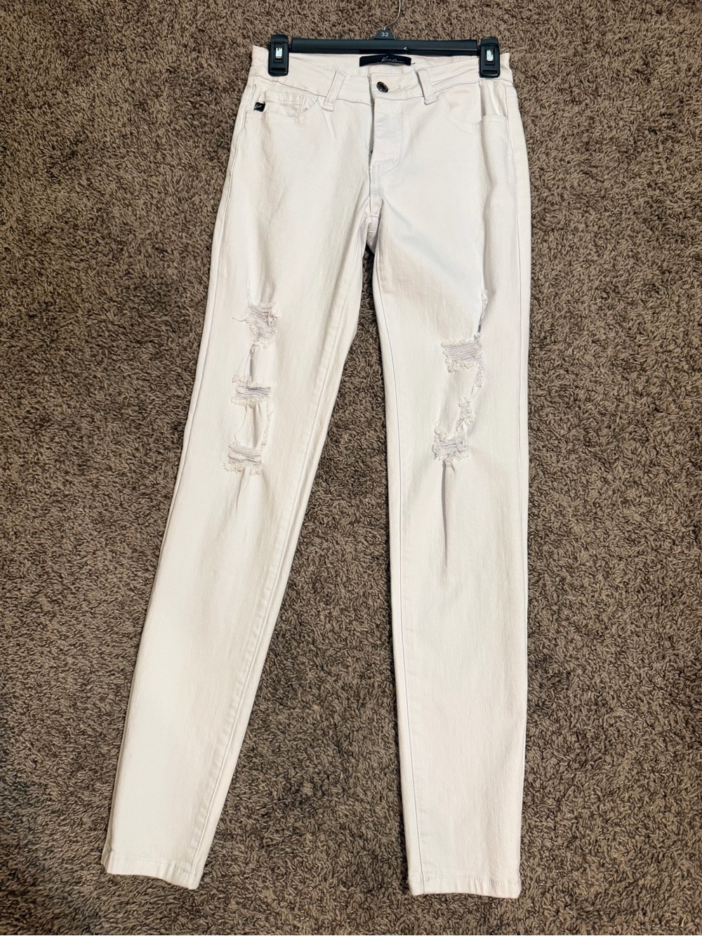 KanCan White Distressed Skinny Jeans